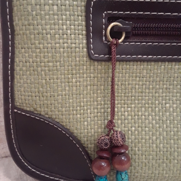 Liz Claiborne Mint Green Woven Canvas Shoulder Bag w/Leather Strap - Picture 3 of 5